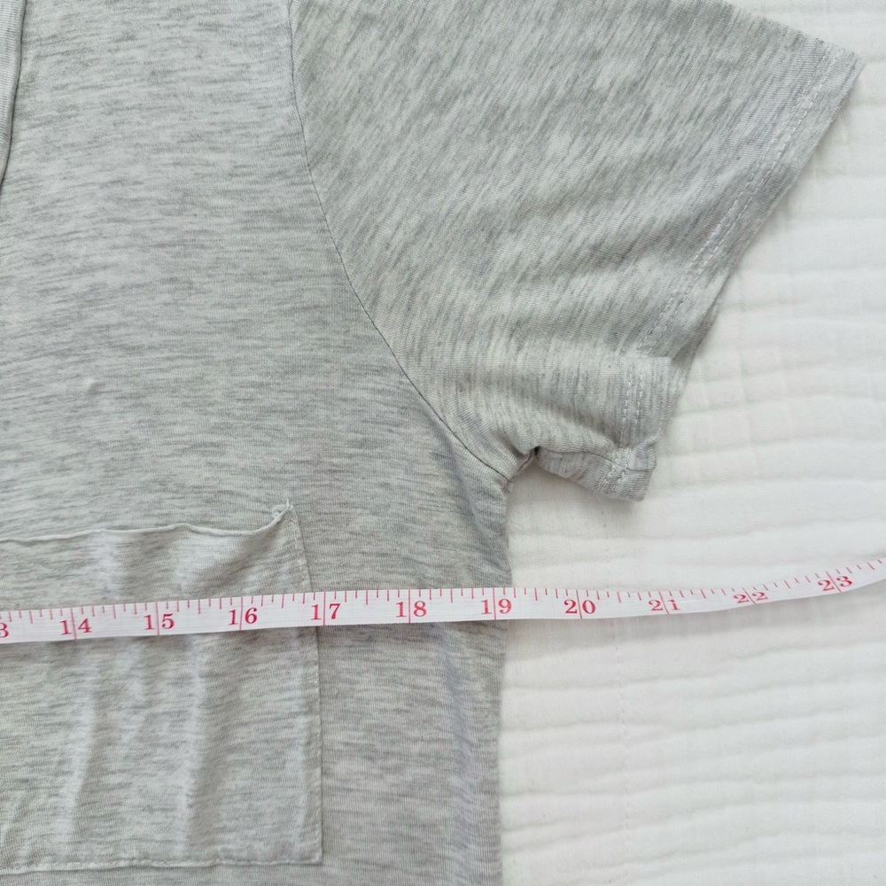 Adrienne light gray lightweight v-neck pocket tee size Medium t-shirt Super soft - Picture 2 of 7